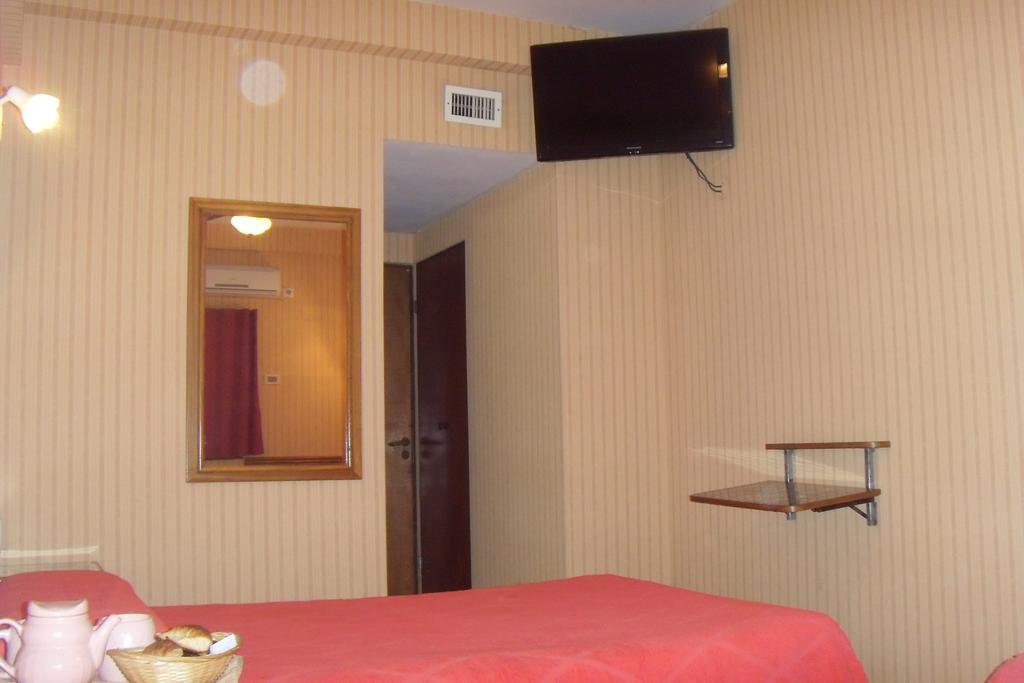 Hotel Embajador Росаріо Номер фото