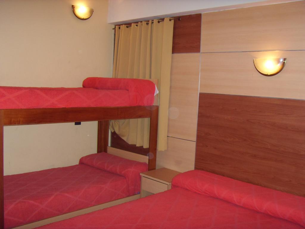 Hotel Embajador Росаріо Номер фото